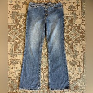 Express Flare Mid Rise Jeans three Button Closure Size 7 8 Y2K Trendy Style